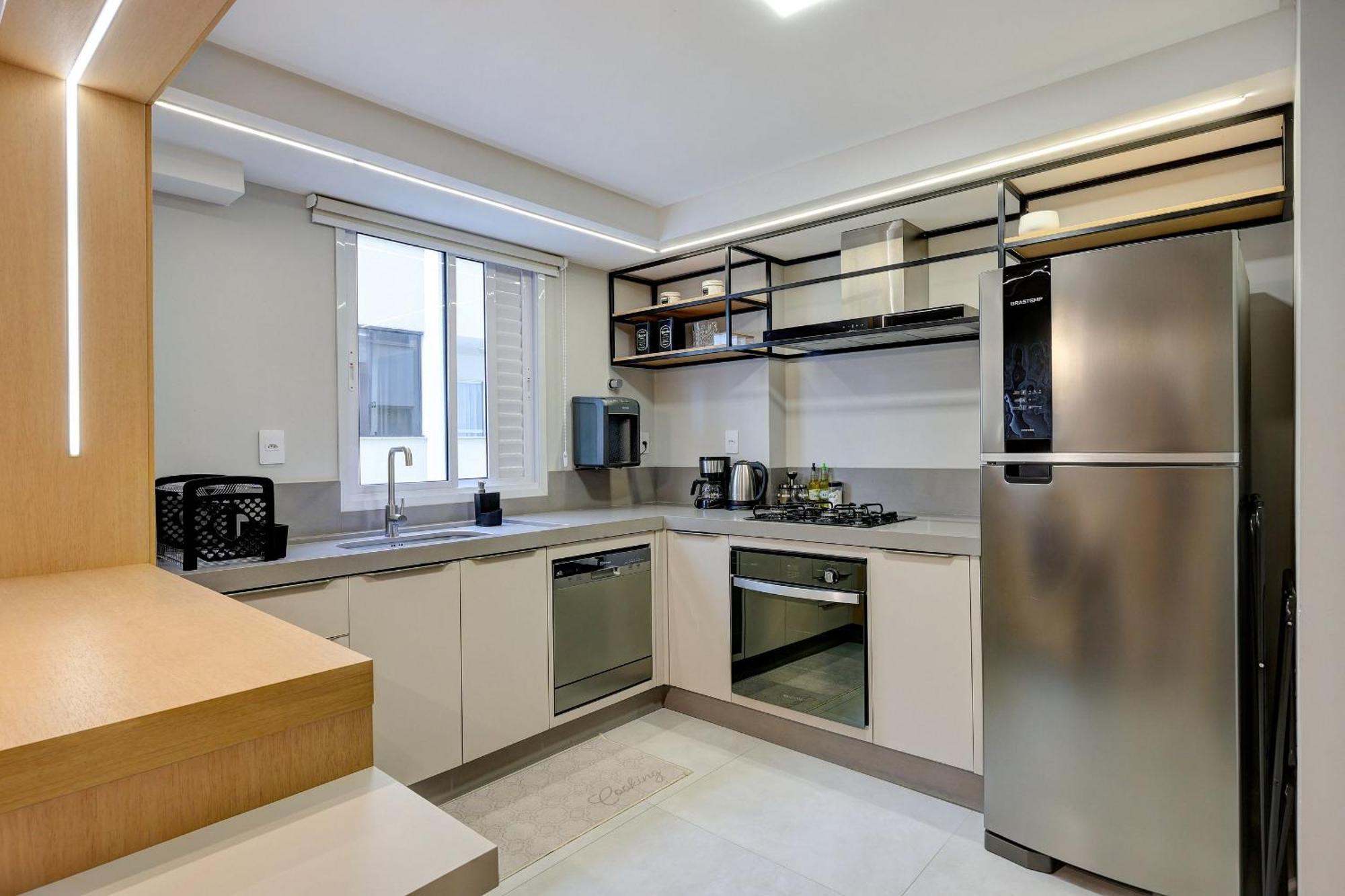 Ed. Acacias B Apartment